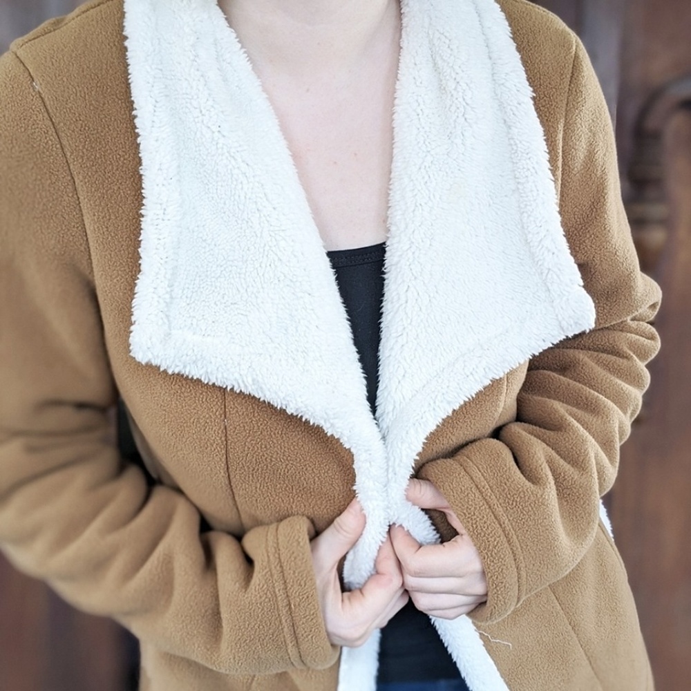 SOLD - Picture 3 of 7